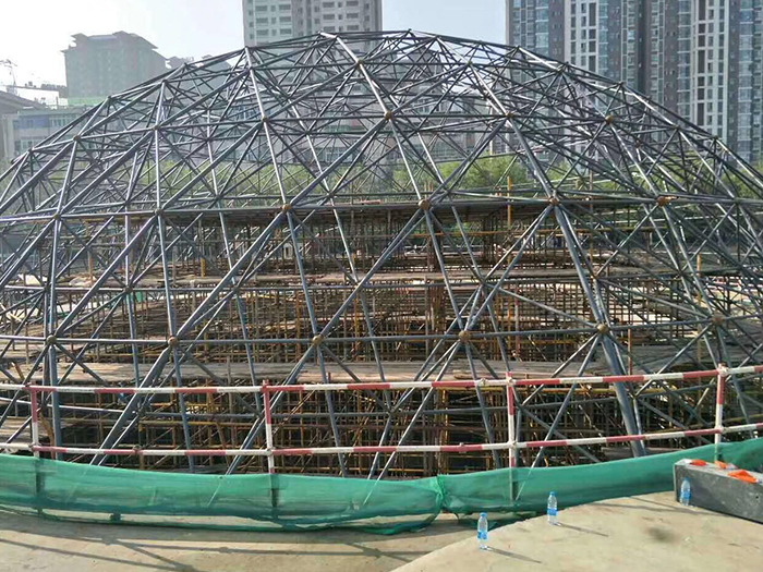 宜城球形网架钢结构施工